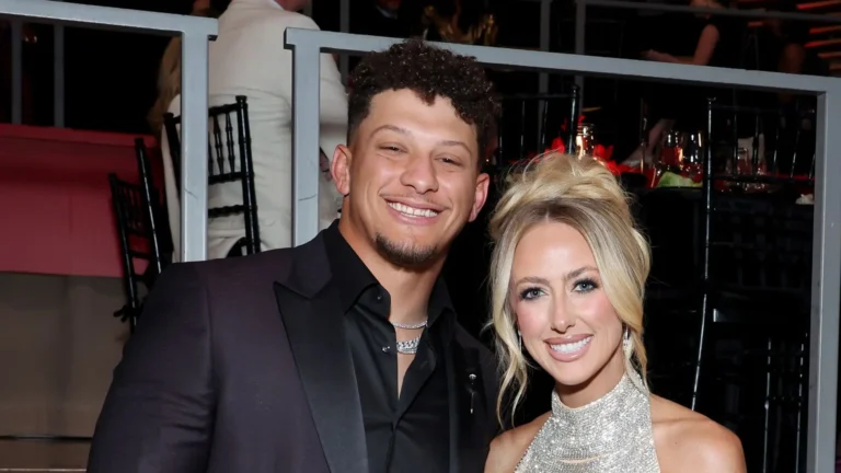 mahomes wife