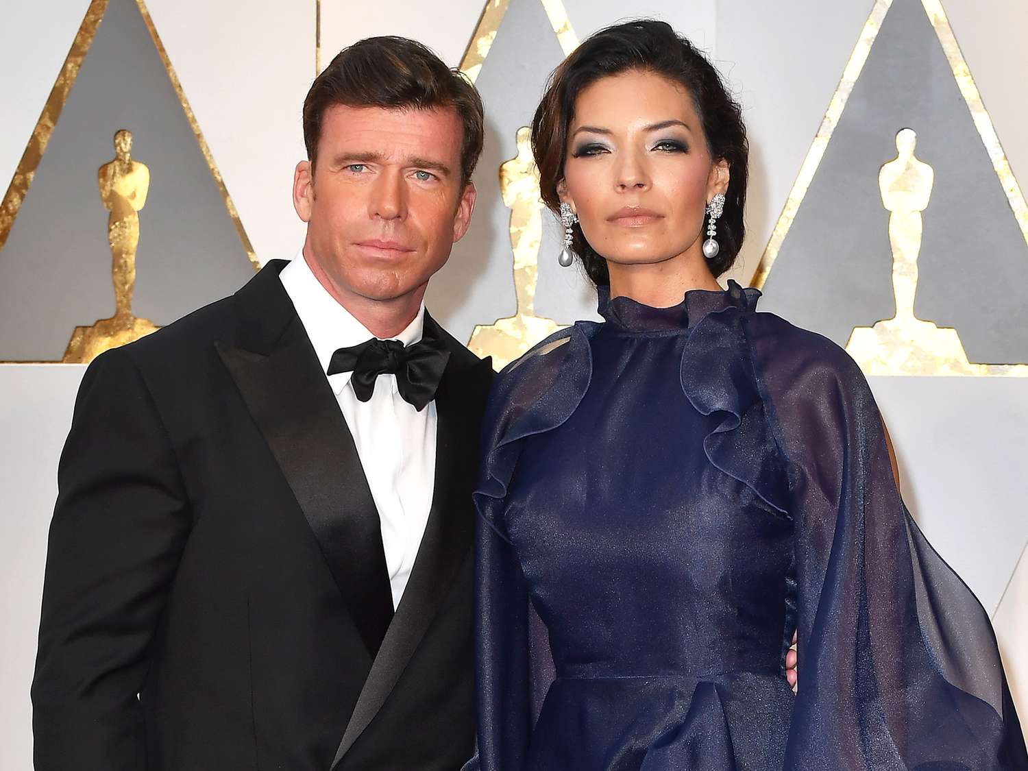 taylor sheridan wife